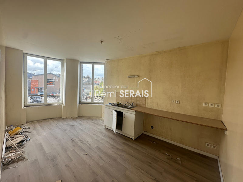 Immeuble - 13 pièces