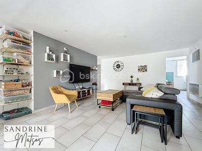 Appartement - 102 m² - 5 pièces
