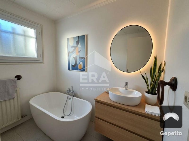 Maison - 96 m² - 4 pièces