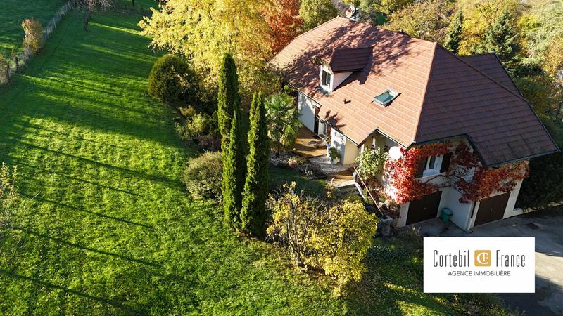 Villa - 214 m² - 7 pièces