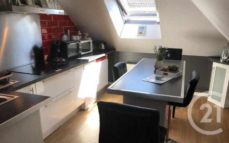 Appartement - 82 m² - 7 pièces