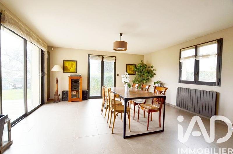 Maison - 165 m² - 8 pièces