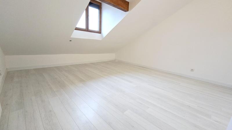 Maison - 252 m² - 6 pièces