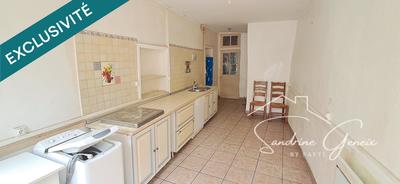 Maison - 94 m² - 5 pièces