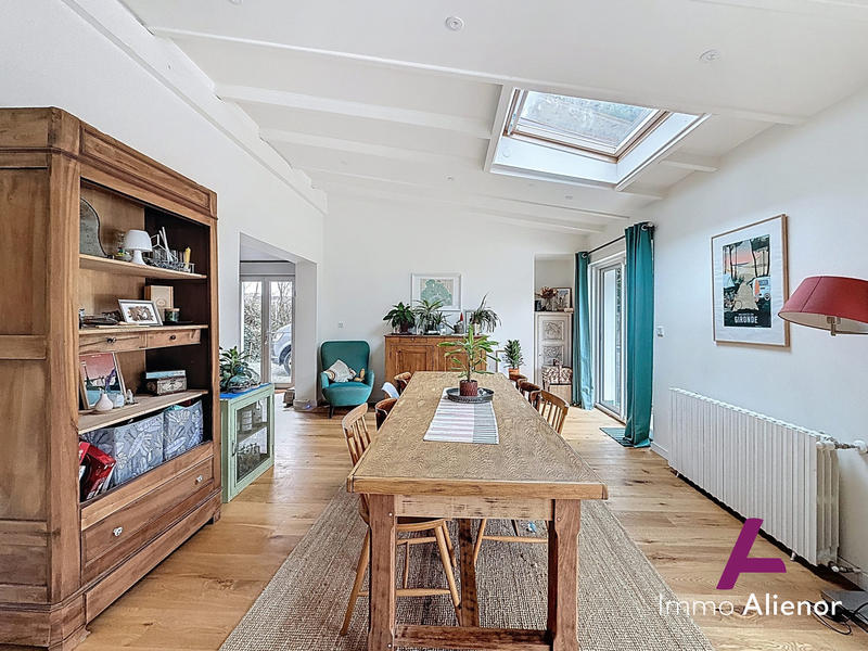 Maison ancienne - 215 m² - 8 pièces