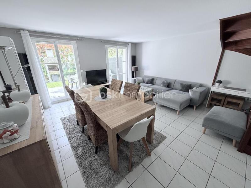 Maison - 83 m² - 5 pièces