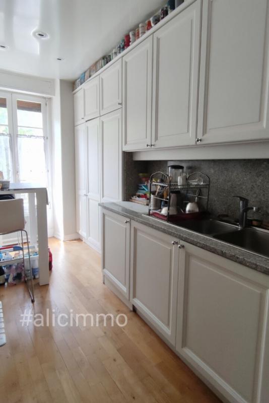 Maison - 360 m² - 10 pièces