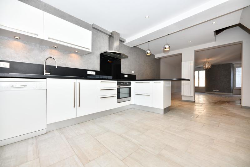 Maison - 155 m² - 6 pièces