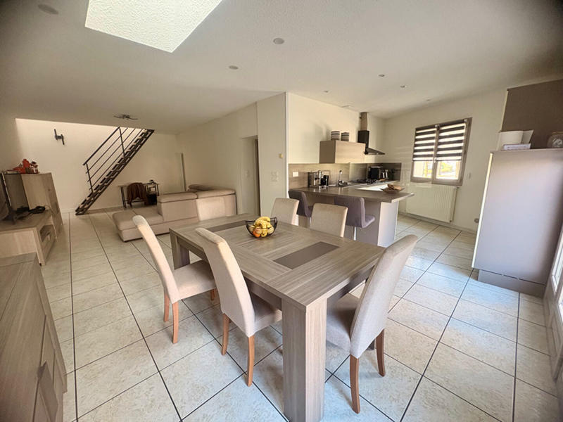 Maison - 196 m² - 4 pièces