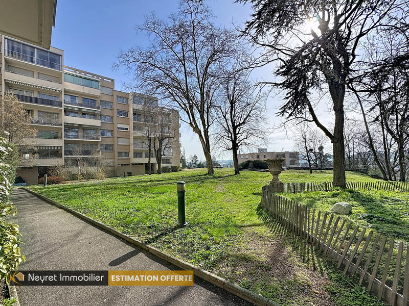 Appartement - 88 m² - 4 pièces