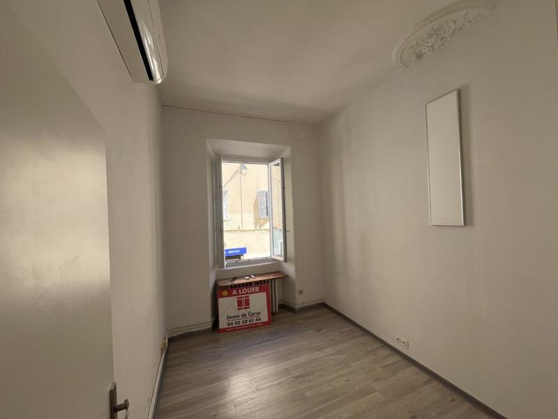 Bureau - 95 m²
