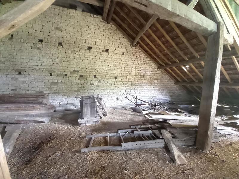 Maison - 500 m² - 2 pièces