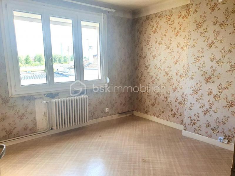 Maison - 95 m² - 5 pièces