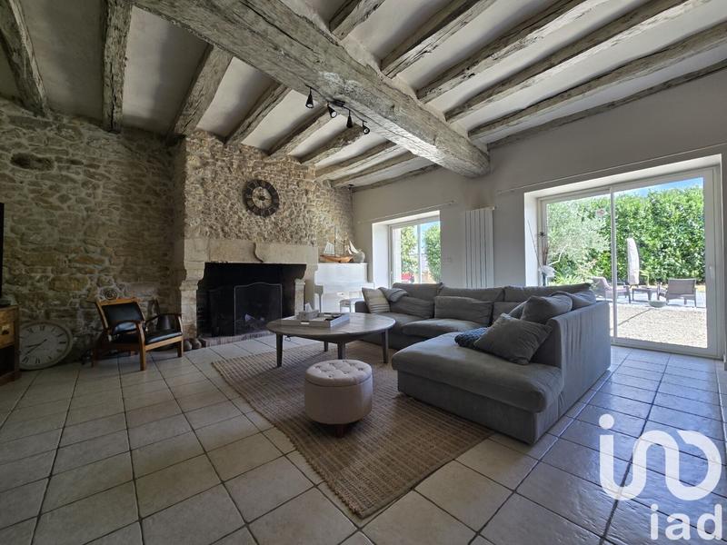 Maison - 208 m² - 9 pièces