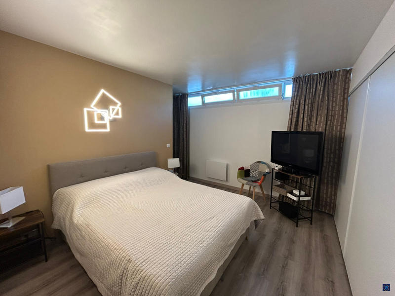 Maison - 180 m² - 5 pièces