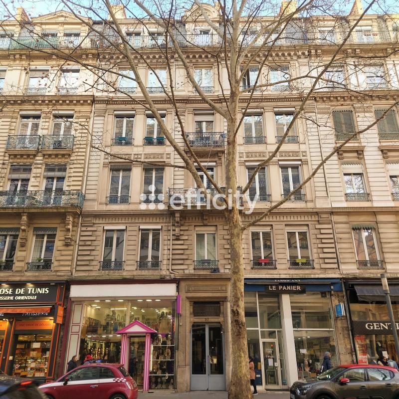 Appartement - 156 m² - 5 pièces