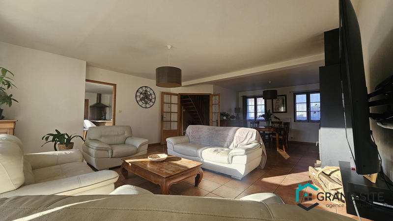 Maison - 141 m² - 6 pièces
