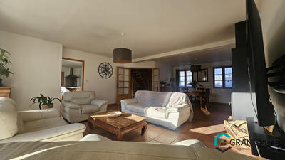 Maison - 141 m² - 6 pièces