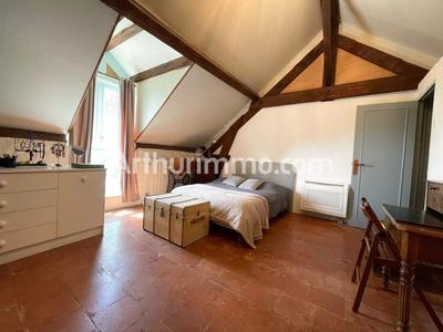 Maison - 350 m² - 10 pièces