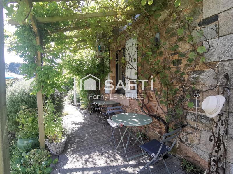 Maison - 180 m² - 7 pièces