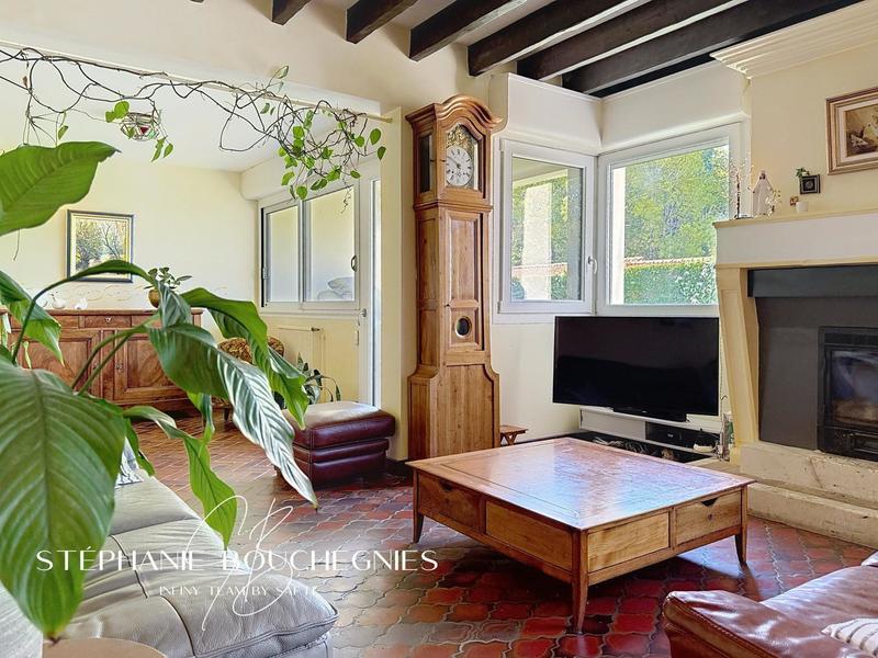 Maison - 223 m² - 10 pièces