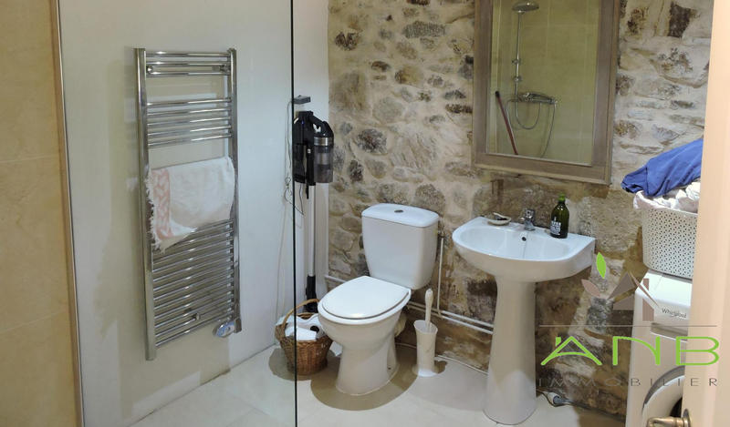 Maison - 225 m² - 8 pièces