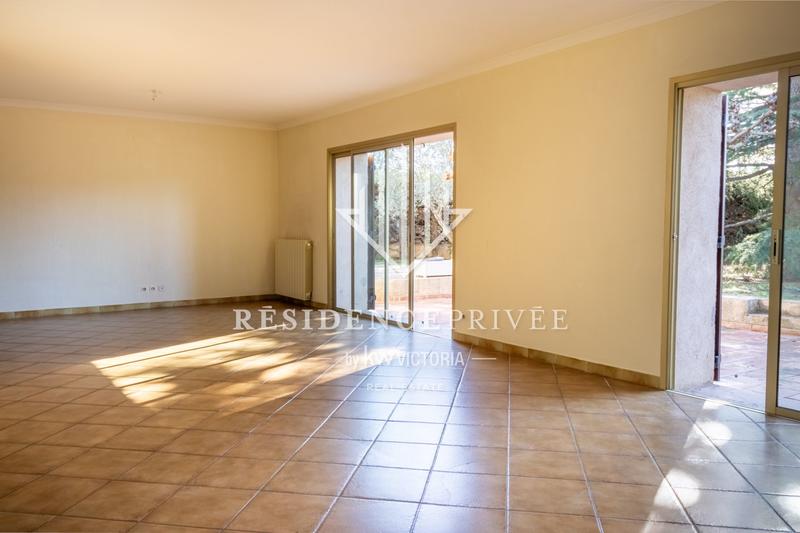 Maison - 141 m² - 5 pièces