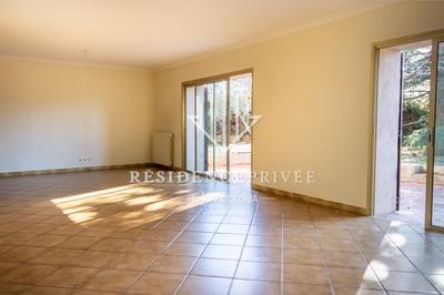 Maison - 141 m² - 5 pièces