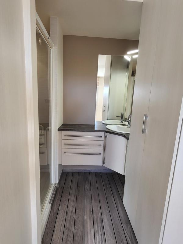 Maison contemporaine - 131 m² - 6 pièces