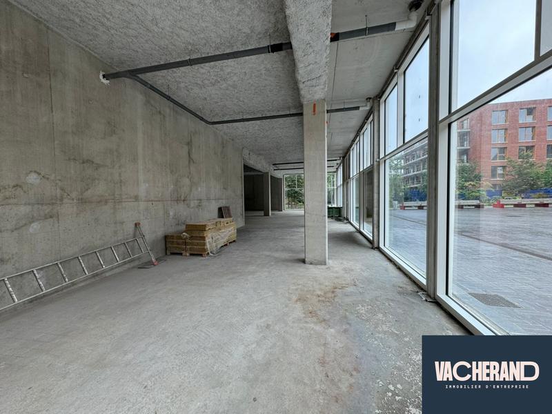 Local commercial - 382 m²
