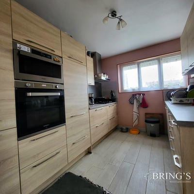 Maison - 75 m² - 5 pièces