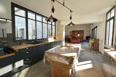 Maison - 169 m² - 5 pièces