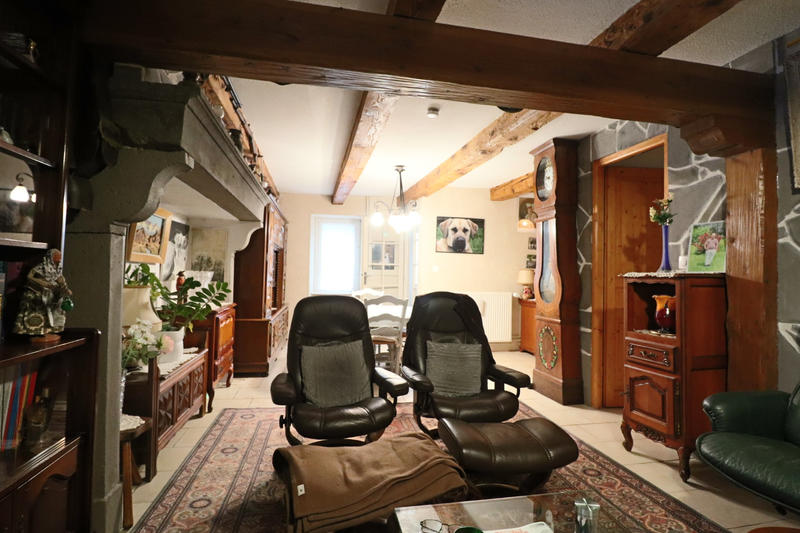 Propriété - 324 m² - 14 pièces