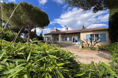 Maison - 180 m² - 10 pièces