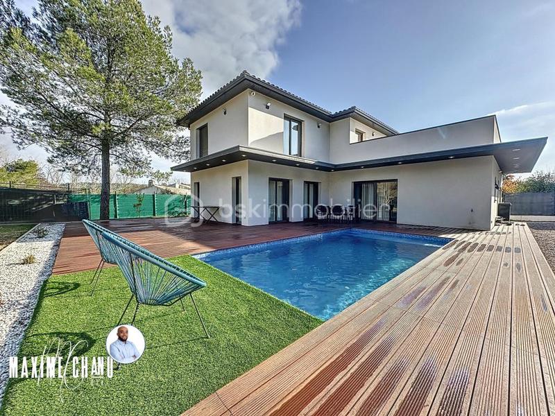 Maison - 190 m² - 6 pièces