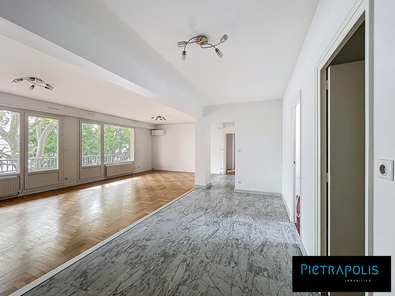 Appartement - 162 m² - 5 pièces