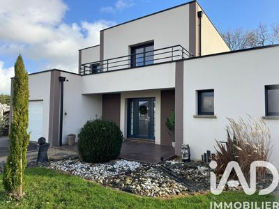 Maison - 154 m² - 6 pièces