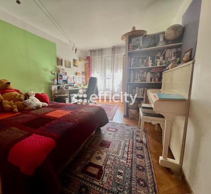 Appartement - 120 m² - 3 pièces