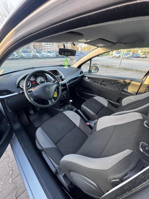Peugeot 207 1.4 Vti 16v 95ch