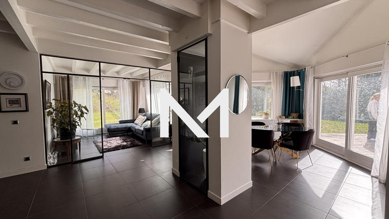 Villa - 174 m² - 6 pièces