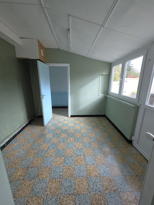 Maison - 85 m² - 6 pièces