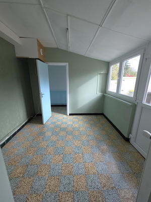 Maison - 85 m² - 6 pièces