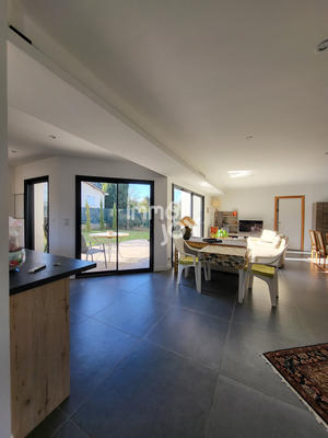 Villa - 150 m² - 5 pièces