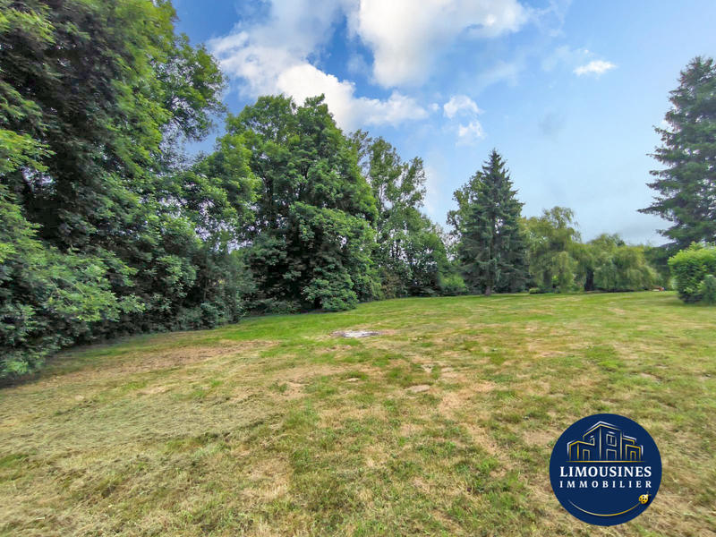 Maison - 370 m² - 10 pièces