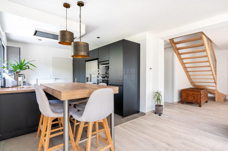 Maison - 162 m² - 7 pièces