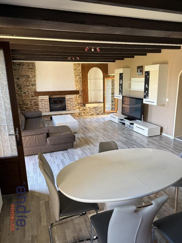 Maison - 94 m² - 5 pièces