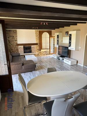 Maison - 94 m² - 5 pièces