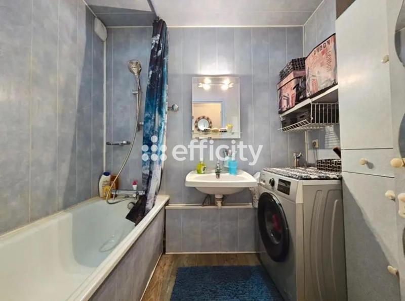 Appartement - 84 m² - 5 pièces