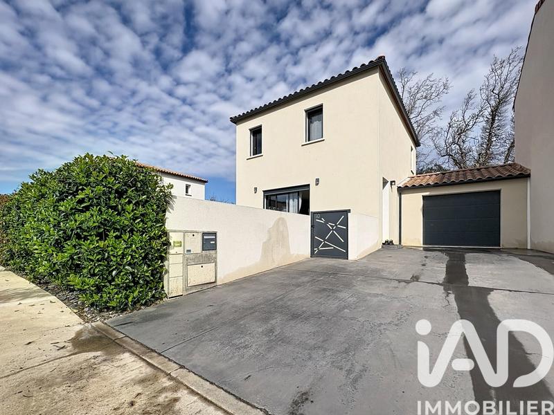 Maison - 90 m² - 4 pièces