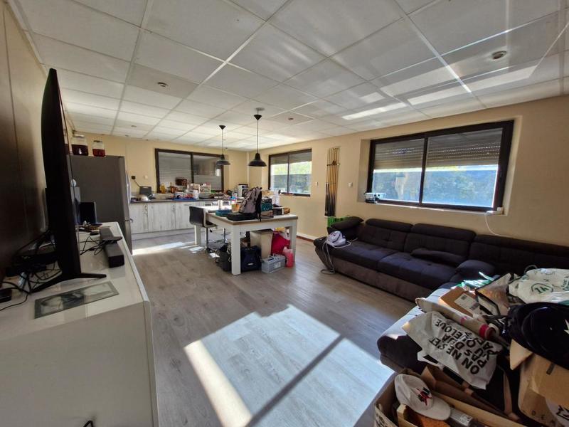 Maison - 355 m² - 6 pièces